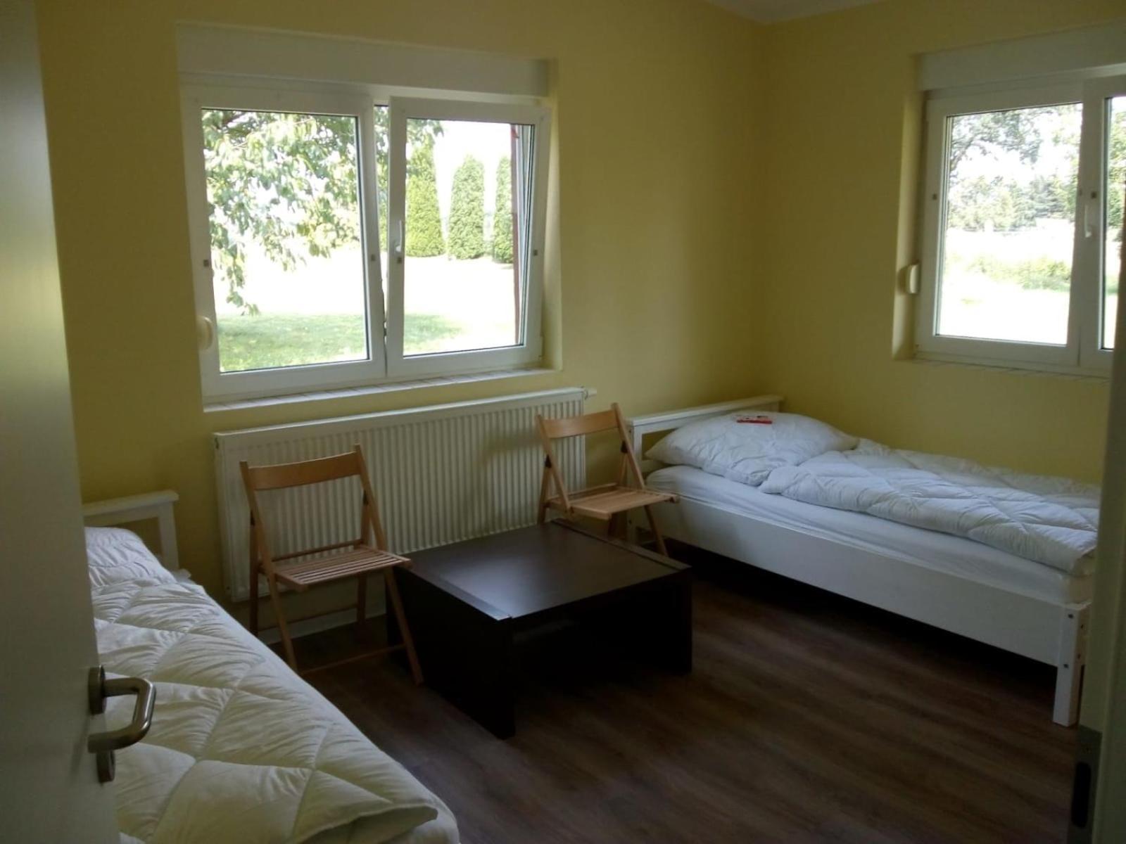 Behaglicher Bungalow Fuer Mensch Und Hund Barkhagen Esterno foto