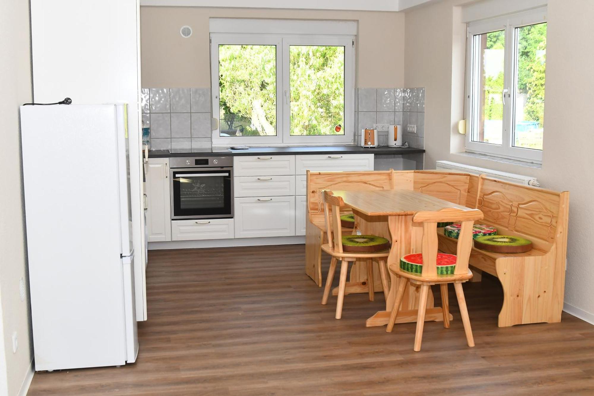 Behaglicher Bungalow Fuer Mensch Und Hund Barkhagen Esterno foto